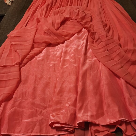 Eliza J Crystal Detail Pleated Gown NWT Pink Size 16 - Picture 10 of 14